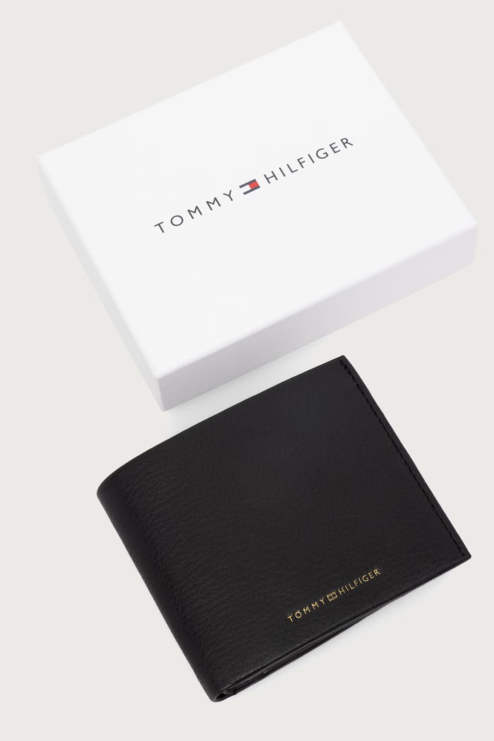 Novčanik za muškarce od kože Tommy Hilfiger AM0AM14798 crna