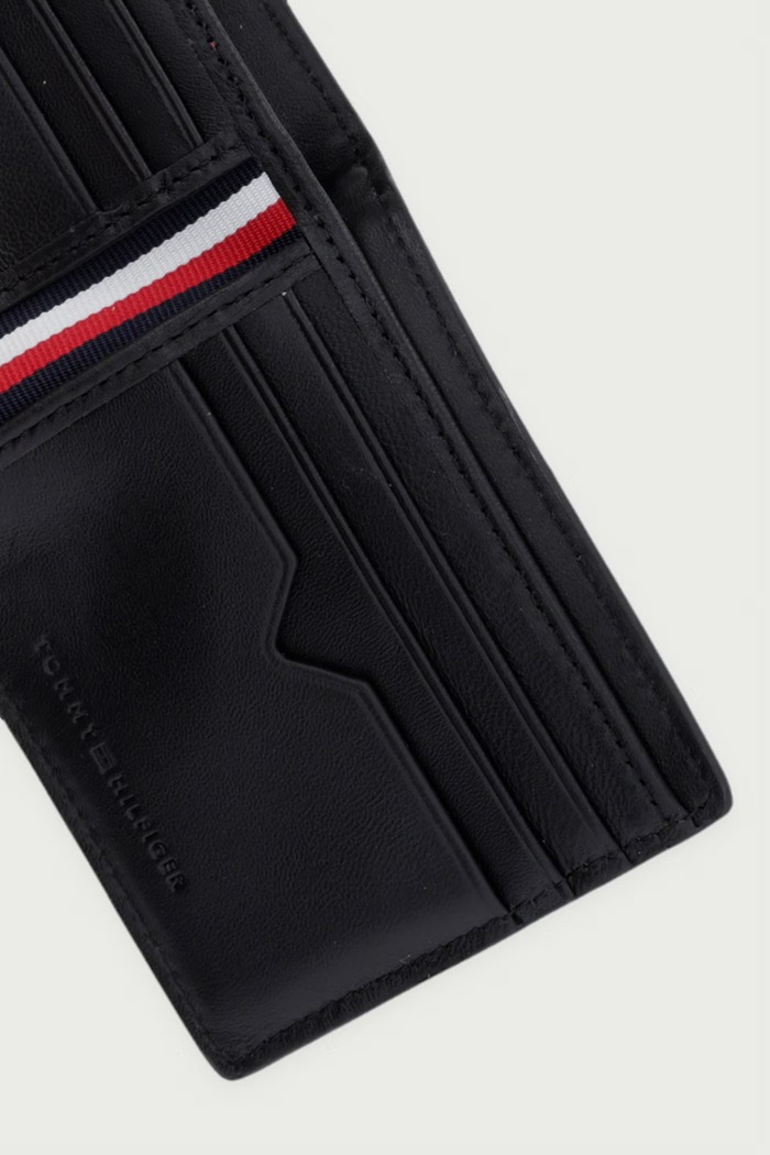 Akcesoria Tommy Hilfiger portfel męski skórzany AM0AM14790 czarny