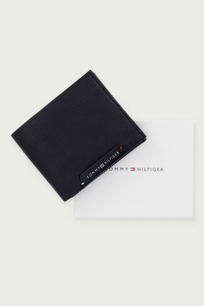 Peňaženka kožená Tommy Hilfiger čierna AM0AM14788