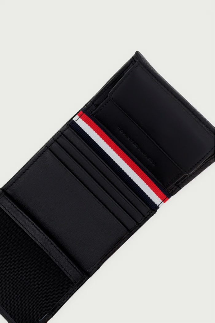 Doplnky Tommy Hilfiger Peňaženka pánska AM0AM14786 čierna
