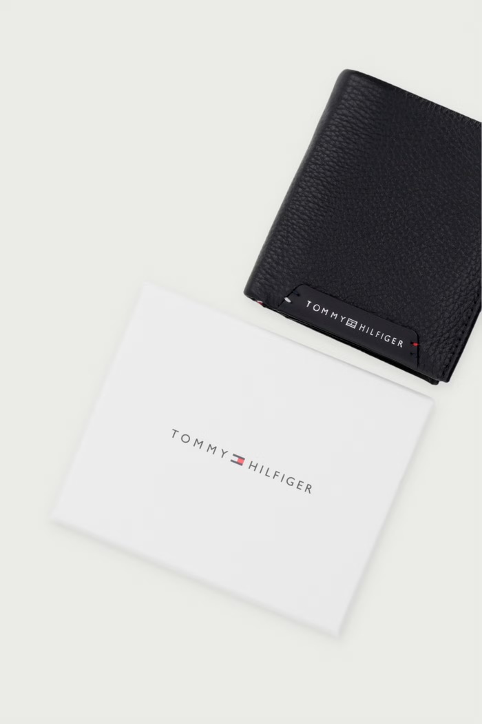 Peňaženka pánska Tommy Hilfiger čierna AM0AM14786