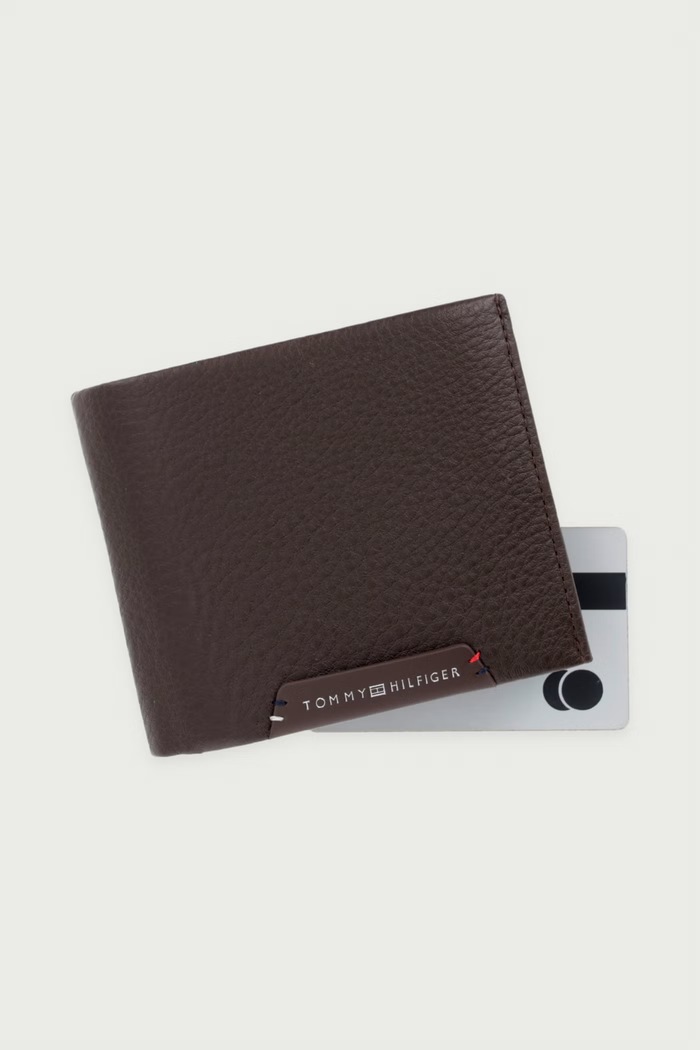 Портфейл мъжки от кожа Tommy Hilfiger AM0AM14780 кафяв