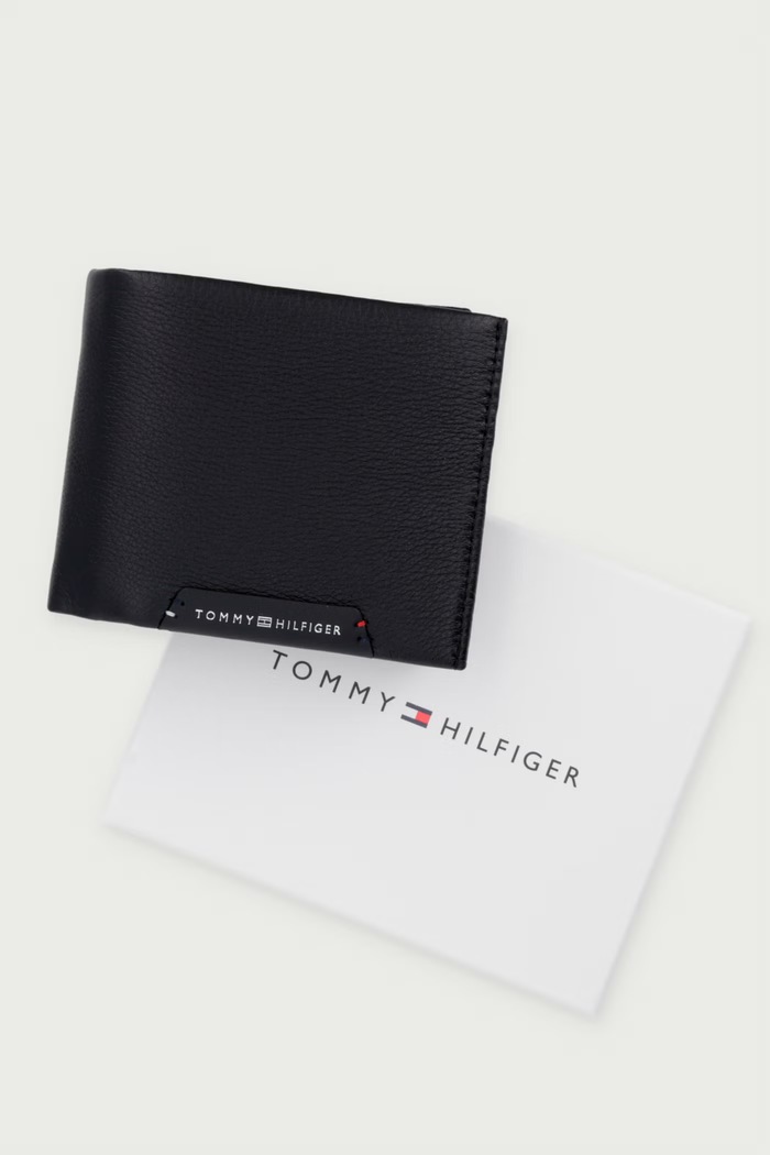 Портфейл мъжки от кожа Tommy Hilfiger черен AM0AM14780