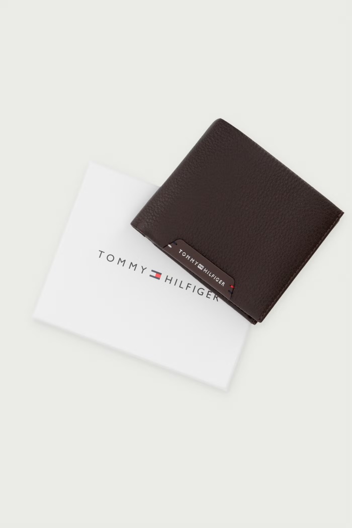 Peňaženka pánska kožená Tommy Hilfiger hnedá AM0AM14779