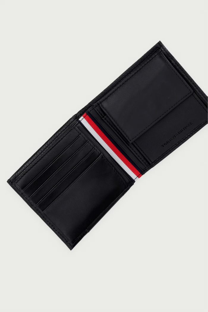 Doplnky Tommy Hilfiger Peňaženka pánska kožená AM0AM14779 čierna