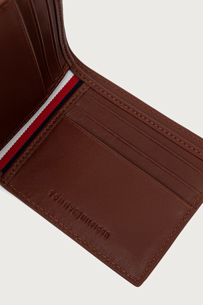 Komplet denarnice in obeska za ključe moški usnjeni Tommy Hilfiger AM0AM14805 rjava