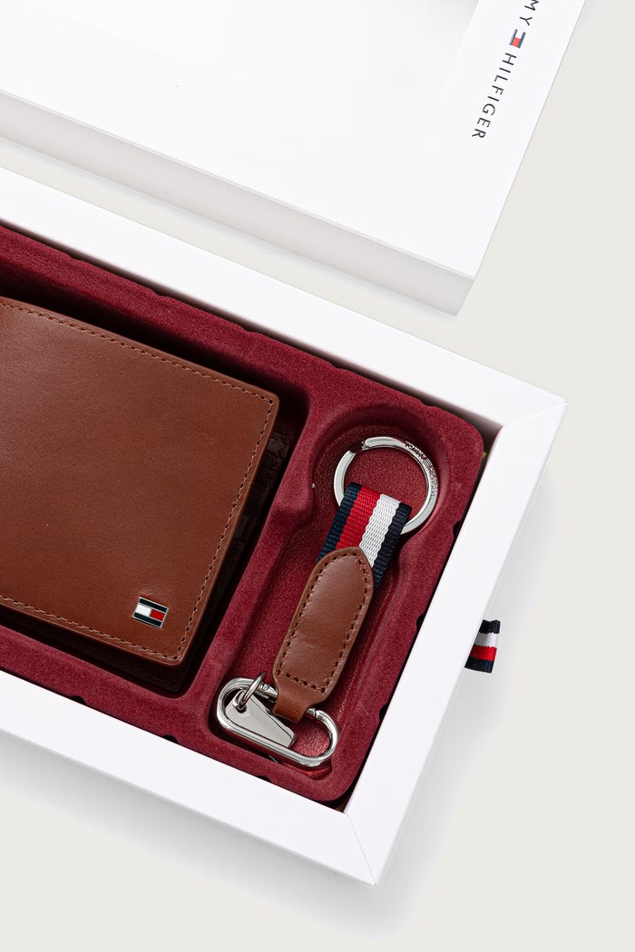 Tommy Hilfiger Komplet denarnice in obeska za ključe moški usnjeni AM0AM14805