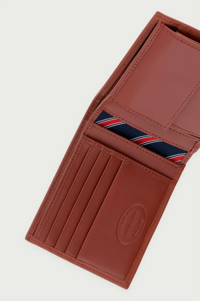 Sada peňaženky a kľúčenky kožená Tommy Hilfiger hnedá AM0AM07931