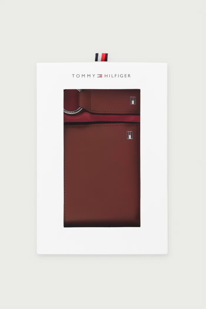 Tommy Hilfiger Sada peňaženky a kľúčenky kožená AM0AM07931