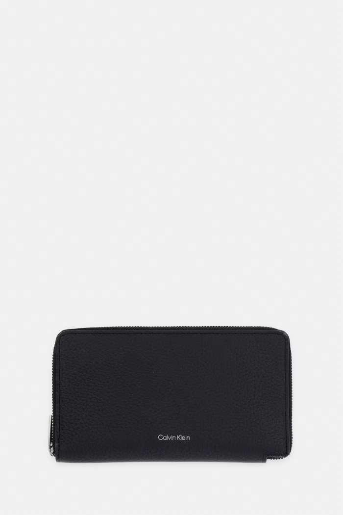 Calvin Klein portfel damski skórzany czarny LV04D1107G