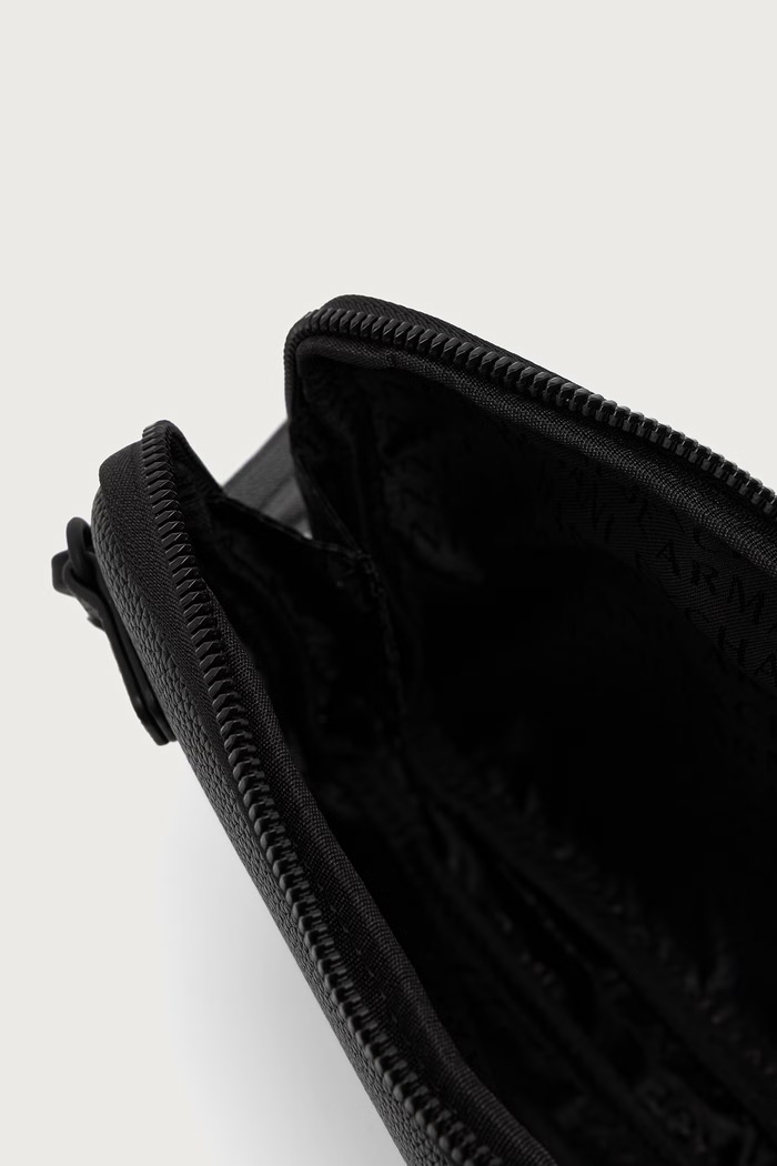 Armani Exchange сумка для мужчин из искусственной кожи XM003587.AF26663 чёрный