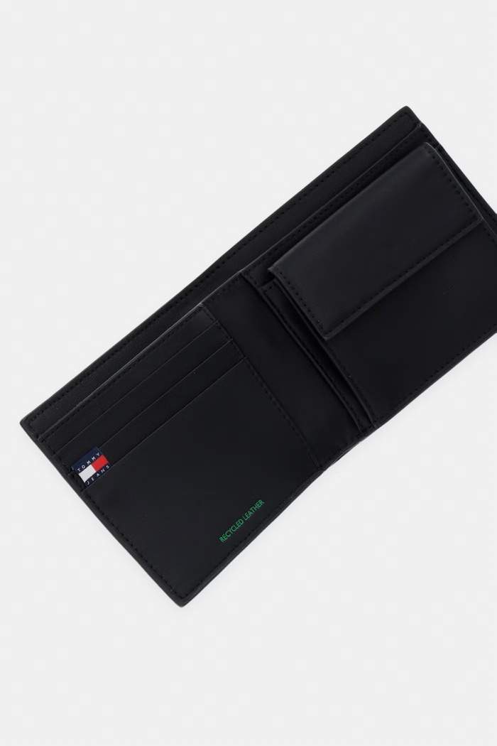 Doplnky Tommy Jeans RFID peňaženka pánska kožená AM0AM14355 čierna