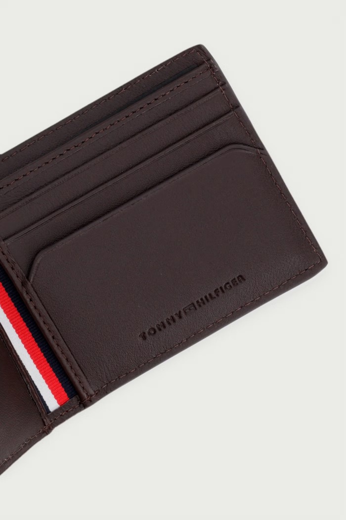Tommy Hilfiger Portfel męski skórzany AM0AM14495 brązowy AW26