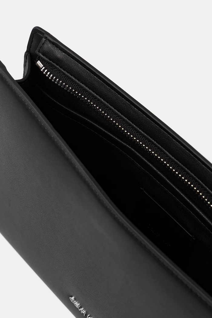 Akcesoria Calvin Klein saszetka męska z imitacji skóry LV04D1232G czarny