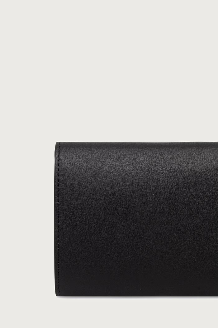 Akcesoria Maison Kitsuné Paris portfel skórzany damski QU05702LR0072 czarny