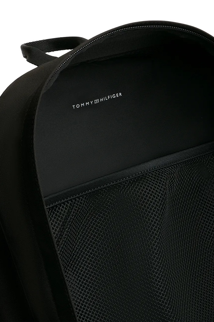 Plecak szkolny dziecięcy Tommy Hilfiger czarny KA0KA00115.9BY2