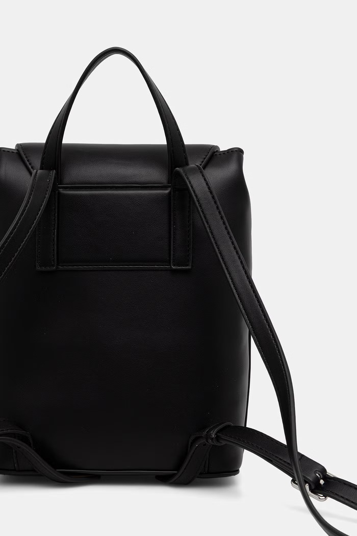 Akcesoria Calvin Klein plecak damski z imitacji skóry LV04F3893G czarny