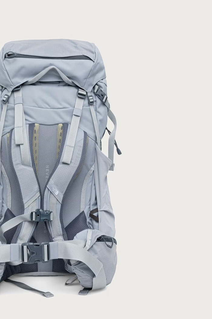 Akcesoria The North Face Plecak damski Terra 53L NF0A87C0GKP1 niebieski