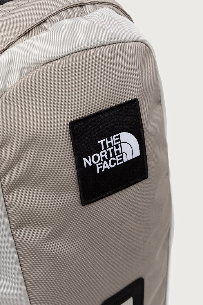 Ruksak dámsky Hot Shot 30L The North Face NF0A3KYJY241 béžová