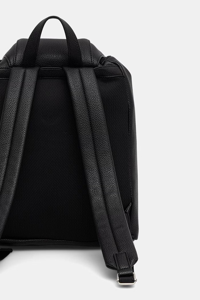 Doplňky Calvin Klein batoh dámský z imitace kůže LV04F3645G černá