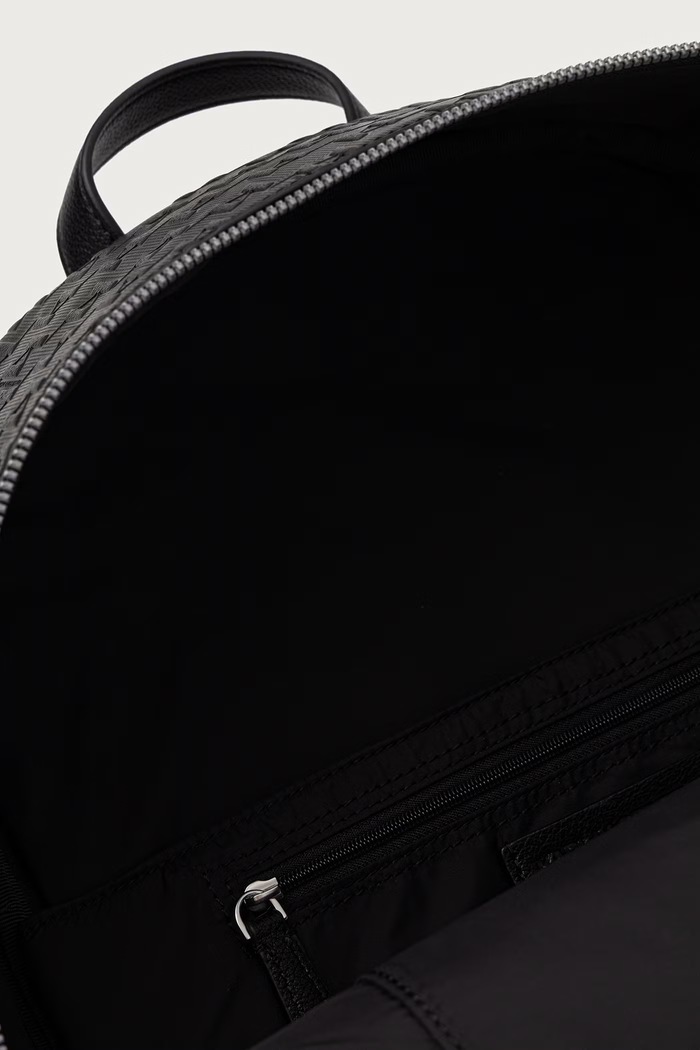 Ruksak za muškarce od imitacije kože Karl Lagerfeld crna B4M30225