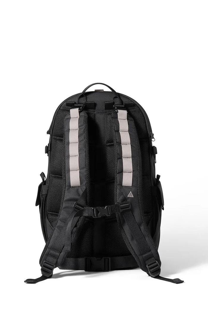 Nike ACG: All Conditions Gear Plecak turystyczny ACG DAYMAX 25L HJ8178.010 czarny AW26