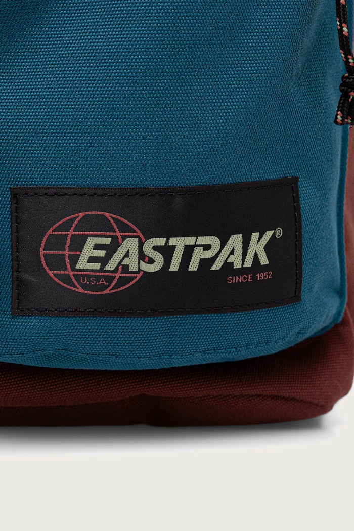 CHAPEL HILL PAKR batoh Eastpak EK0A5BMWC0I1 oranžová