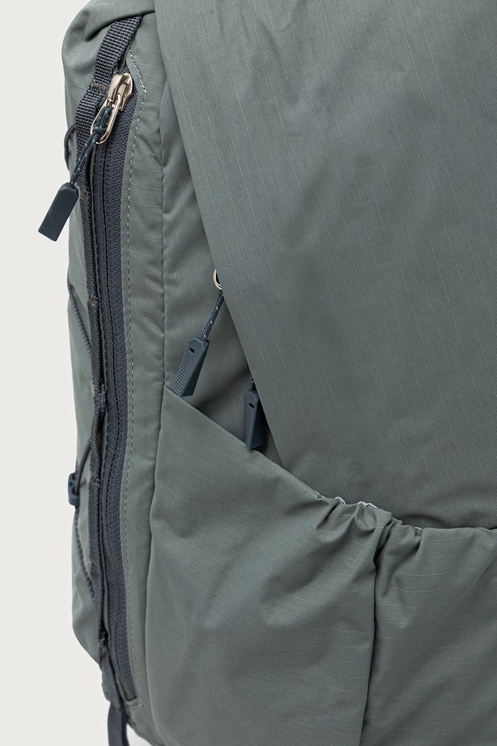 Plecak trekkingowy AEROLITE BACKPACK 22L Gregory zielony AEROLITE.BACKPACK.22L