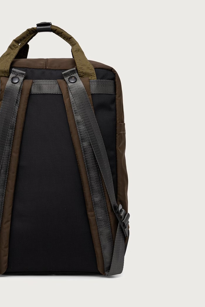 Akcesoria Doughnut Plecak Macaroon Unearthed 16L D010.UN.0047.F zielony