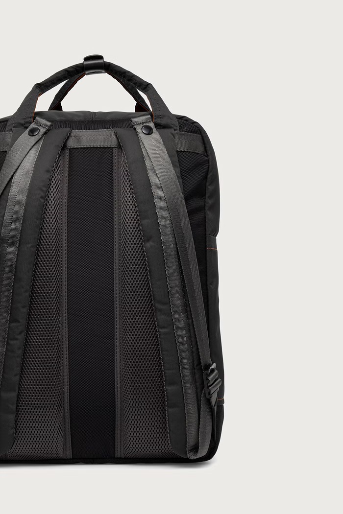 Akcesoria Doughnut Plecak Macaroon Unearthed 20L D011.UN.0004.F zielony