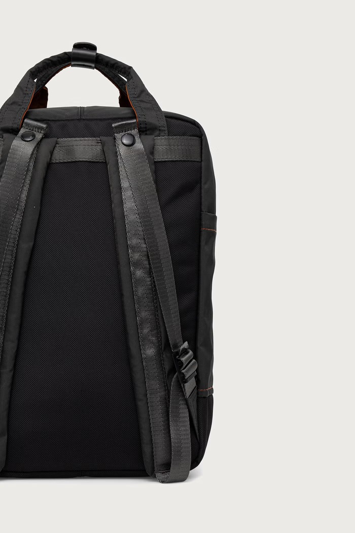 Akcesoria Doughnut Plecak Macaroon Unearthed 16L D010.UN.0004.F zielony