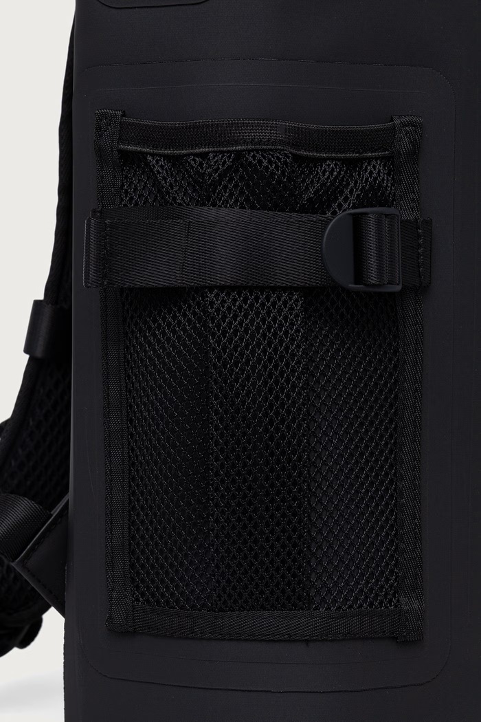 Plecak Deepwater Rolltop Rucksack Large W4 Rains czarny 16930.01