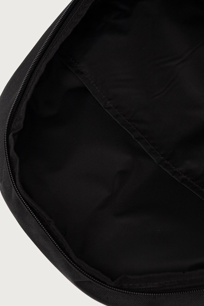 Plecak Essential Under Armour 6011407 czarny