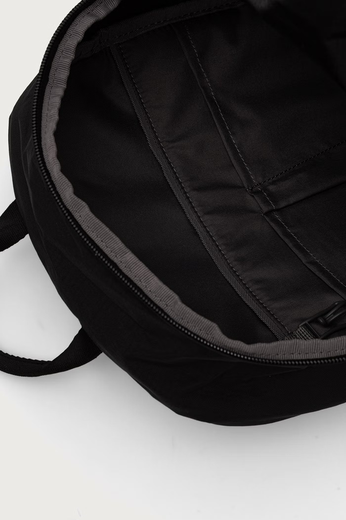Jack Wolfskin plecak YUMA 14 L A65730 czarny