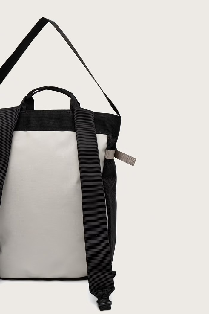 The North Face Base Camp Tote Pack 20L siva NF0A8BK7XA71
