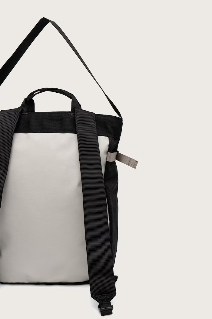 The North Face Base Camp Tote Pack 20L siva NF0A8BK7XA71