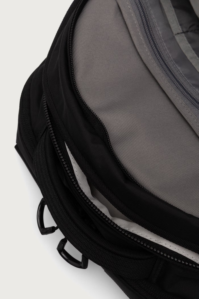 The North Face nahrbtnik Surge 31L NF0A52SG4HF1 črna