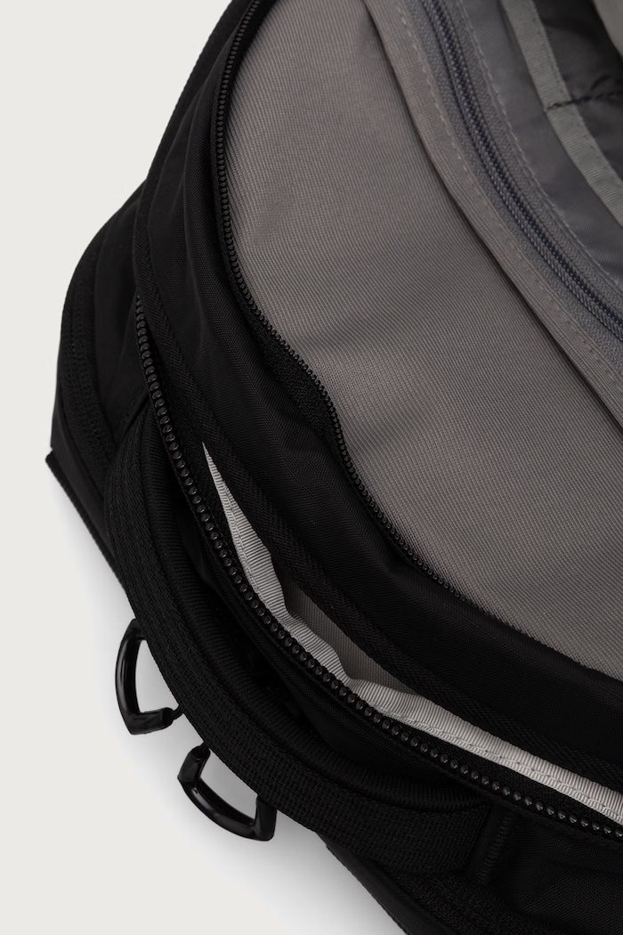 The North Face nahrbtnik Surge 31L NF0A52SG4HF1 črna