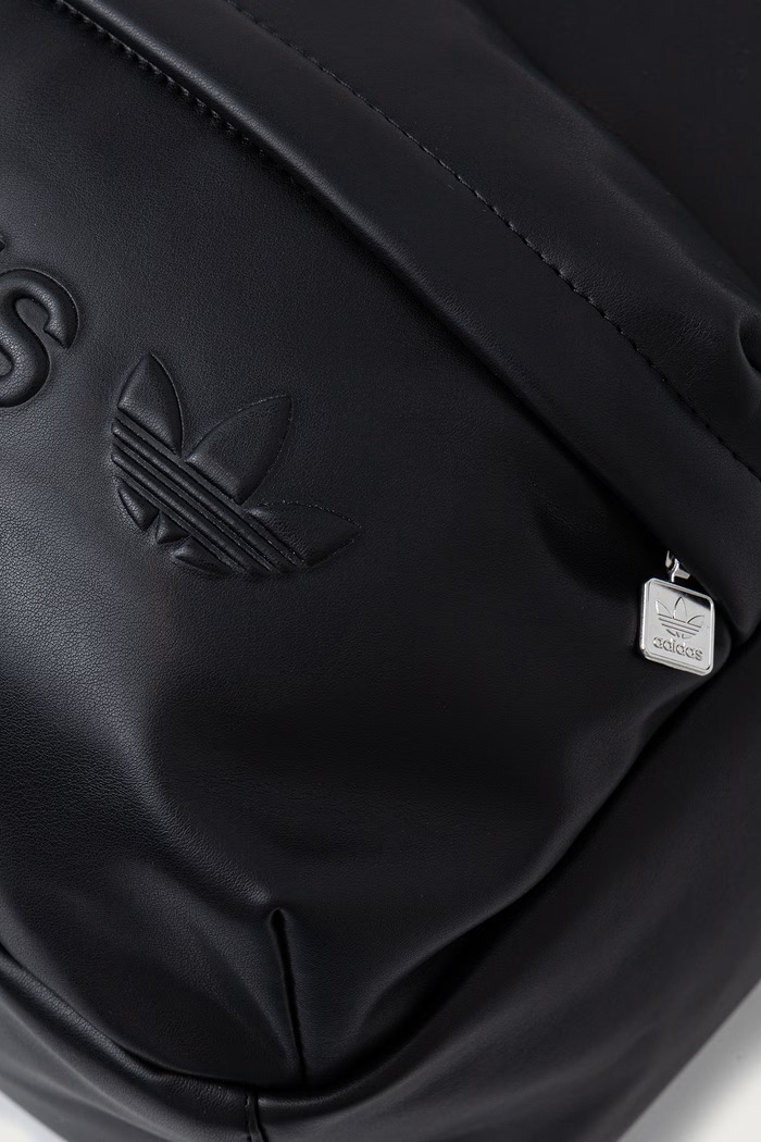 Ruksak od imitacije kože Classic adidas Originals KS4133 crna