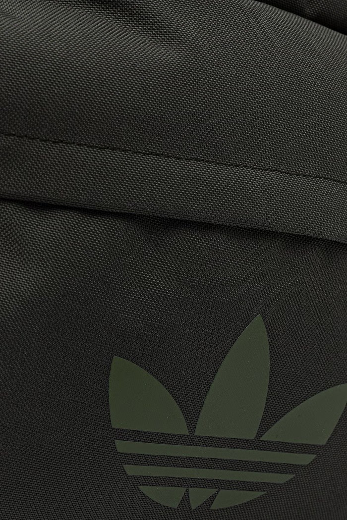 Nahrbtnik Adicolor Classic adidas Originals KQ6387 zelena