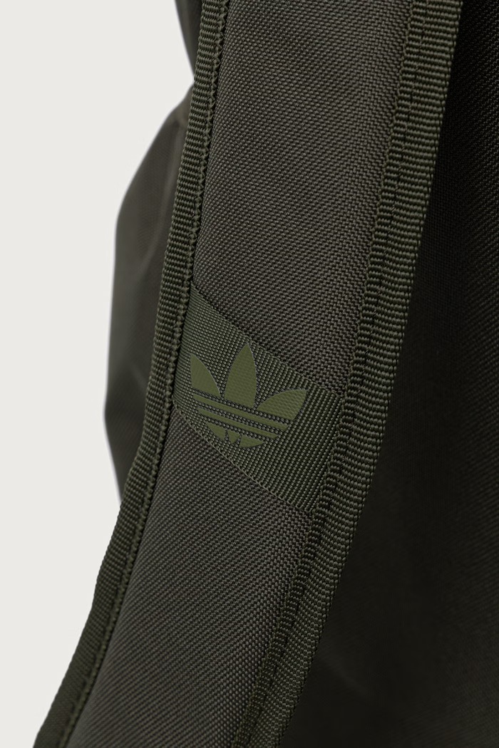 Nahrbtnik Adicolor Classic adidas Originals zelena KQ6387