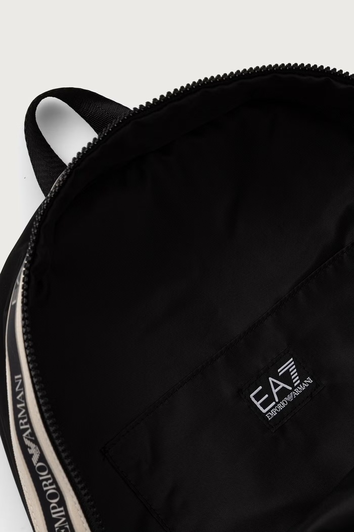 Plecak EA7 Emporio Armani czarny AF27659.7X000634