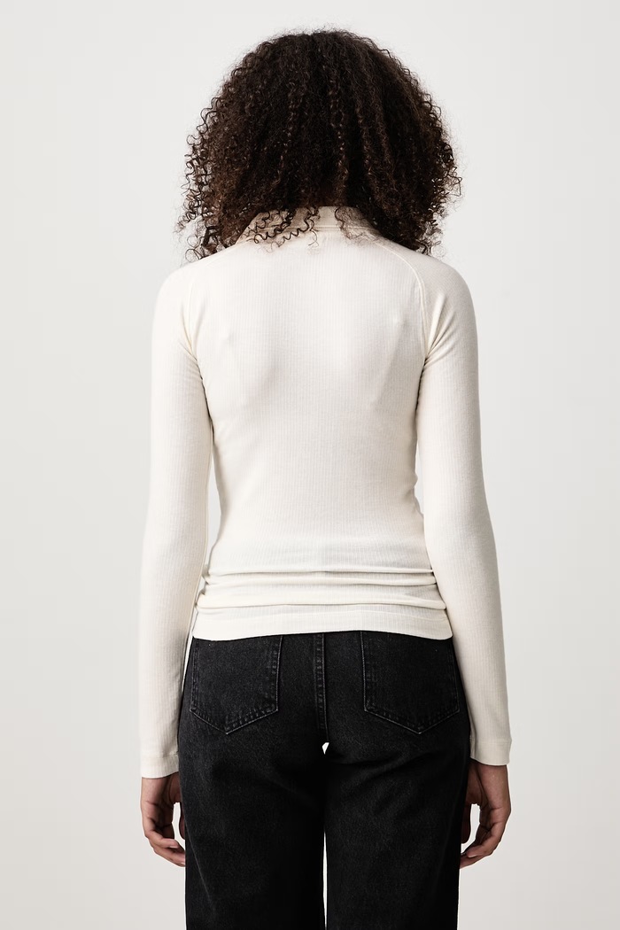 Odzież Lacoste Polo damskie z dodatkiem wełny DF3008.XFJ beżowy