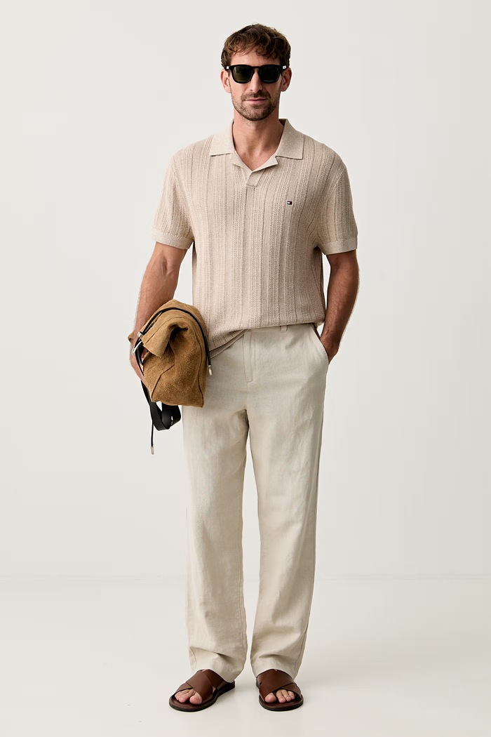 Tommy Hilfiger πλεκτό μπλουζάκι πόλο ανδρικό με lyocell MW0MW43247 μπεζ AW26