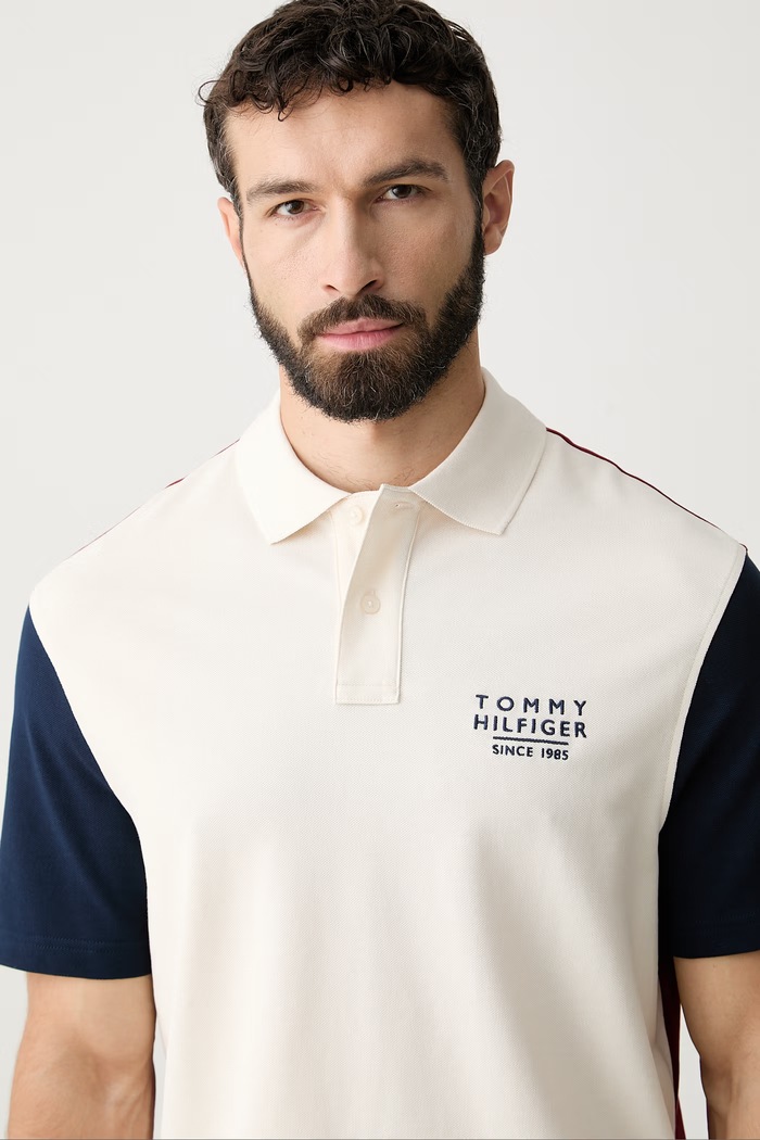 Tommy Hilfiger polo tričko pánske bavlnené s elastanom béžová MW0MW43377