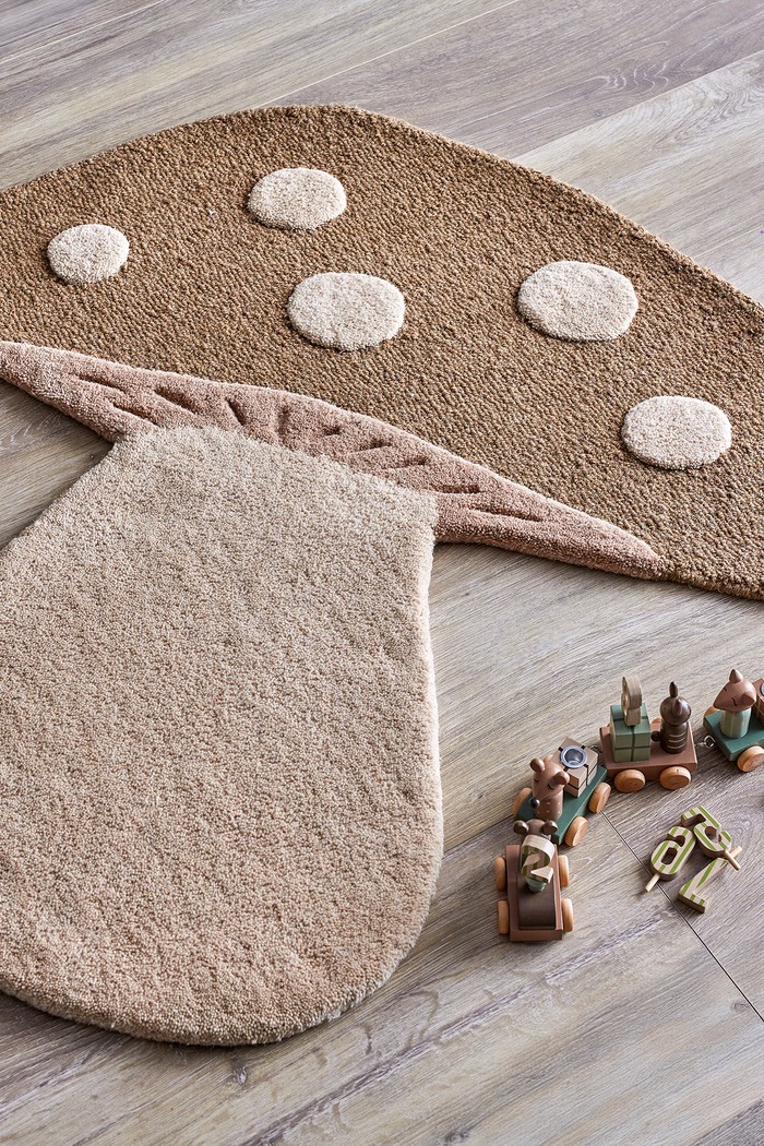 Bloomingville MINI Dywanik dziecięcy wełniany Mushroom Rug czerwony 82063675