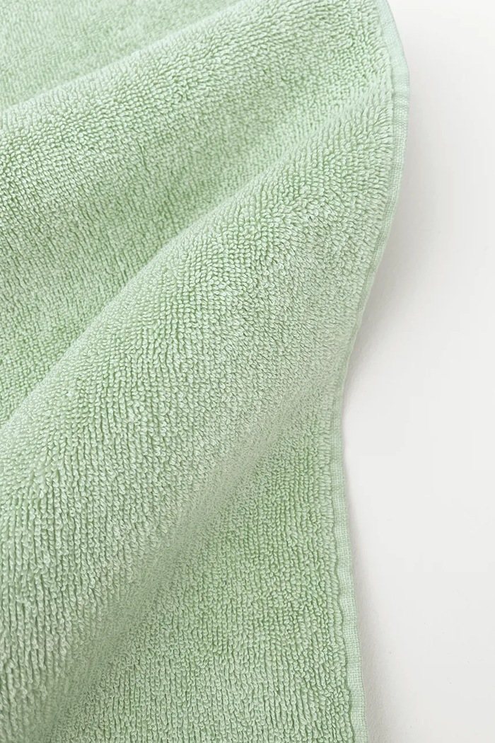 Maison Deux Kis méretű pamut törülköző Solid Color 50 x 100 cm 168160 zöld AW26