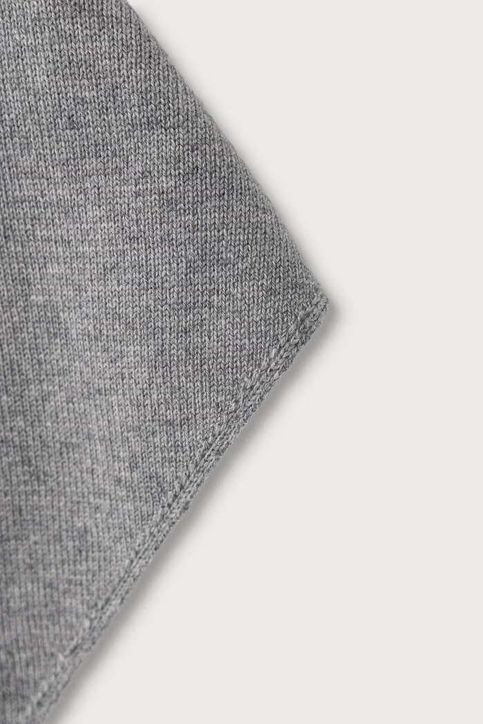 BOSS Kratki šal za žene od vune Lancetta_scarf 50569774 siva AW26
