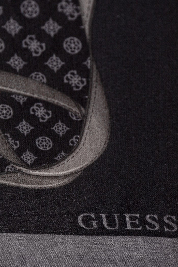 Guess Eșarfă pentru femei AW5679.POL03 negru AW26