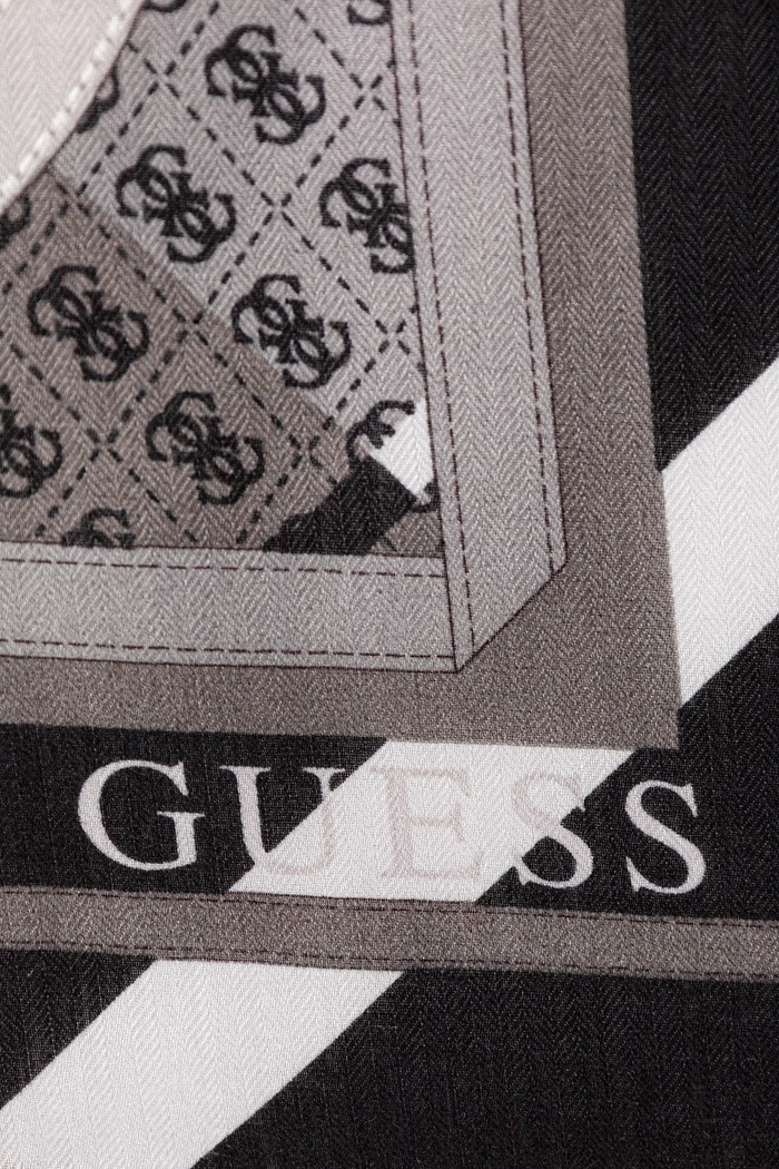 Guess Eșarfă pentru femei YVONNE AW5659.POL03 gri AW26